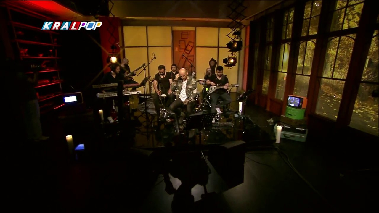 Altay - Gülpembe, Neredesin Sen & Yalan Dünya (Kral Pop Akustik)