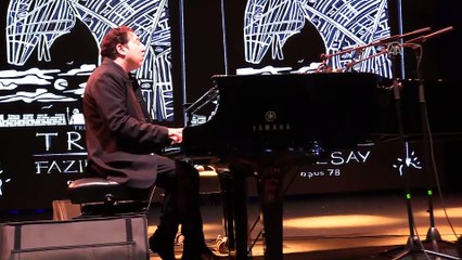 Piyanist ve besteci Fazıl Say, Troia Festivali için özel olarak bestelediği "Troia Sonatı" adlı eserini ilk kez hayranlarına sundu