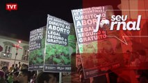 Mulheres lotam Cinelância no Rio de Janeiro pela legalização do aborto