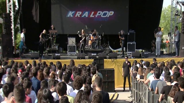 Kurtalan Ekspres - Tamirci Çırağı (Çukurova Rock Fest)