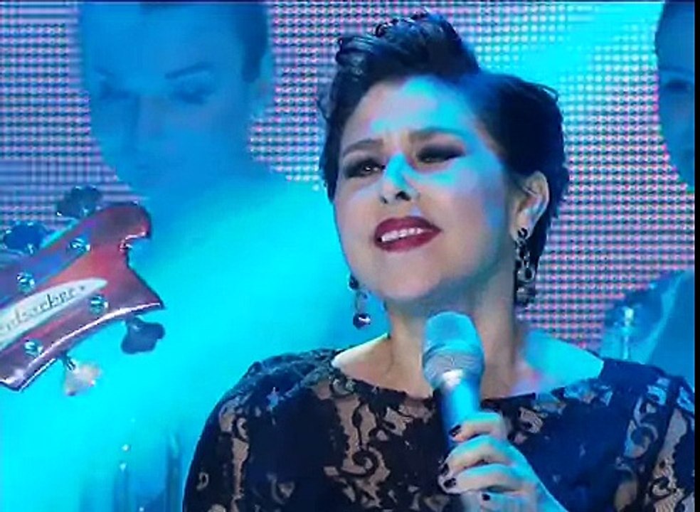 Nilüfer & Gripin - Hatıralar Hayal Oldu - 2012 Türkiye Müzik Ödülleri