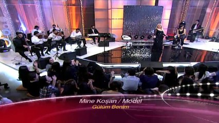 Model & Mine Koşan - Gülüm Benim