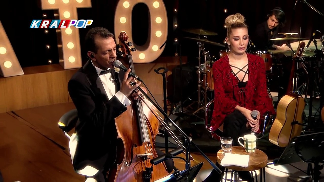 Rubato ile 'Başka Şarkı' - İrem Derici (Tam Kayıt)