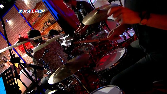 Mustafa Ceceli - İlle de Aşk (Mehmet'in Gezegeni)