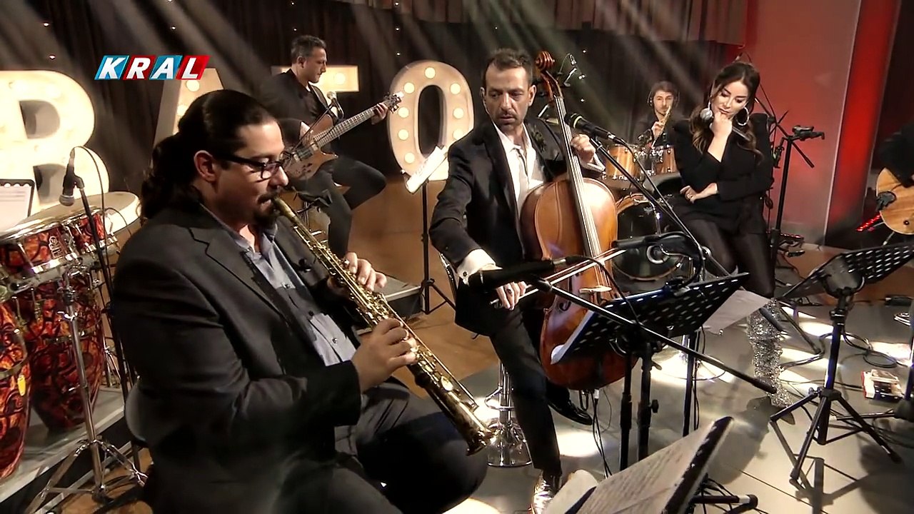 Rubato & Aşkın Nur Yengi - Ayrılmam