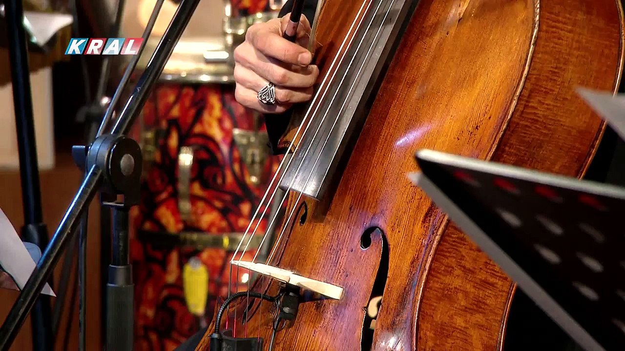 Rubato & Sami Özer - Sensiz Olmuyor