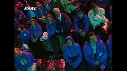 Şimdi Uzaklardasın - Muazzez Ersoy