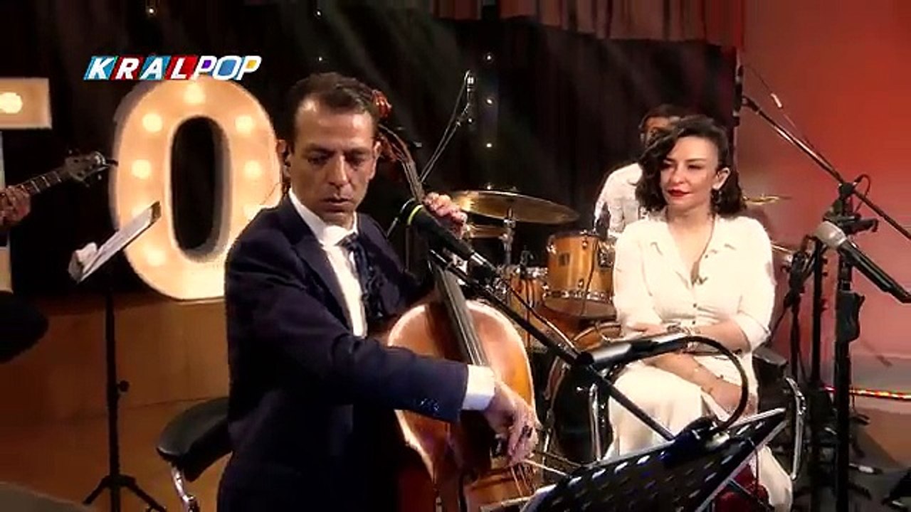 Uzun İnce Bir Yoldayım - Rubato & Fatma Turgut