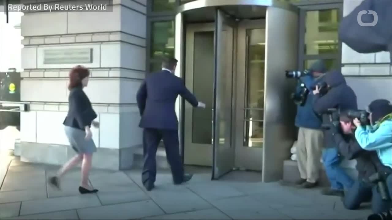 IRS Agent Testifies That Manafort Had $16.5 Mil...