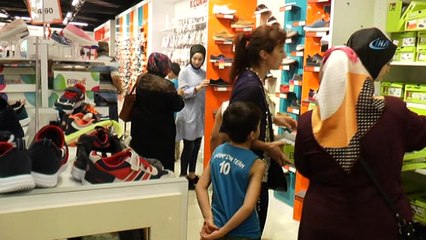 Down sendromlu çocuğun  bayramlık sevinci duygulandırdı