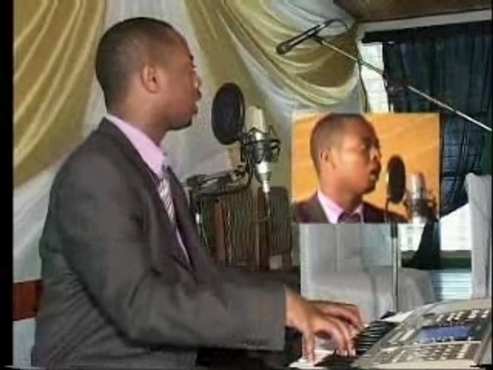 Kizito Mihigo à Kigali - Messe pour la Paix  - Credo