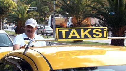 Hayvansever taksiciden insanlık dersi... Taksicinin hayvanları beslediği görüntüler tıklanma rekoru kırdı