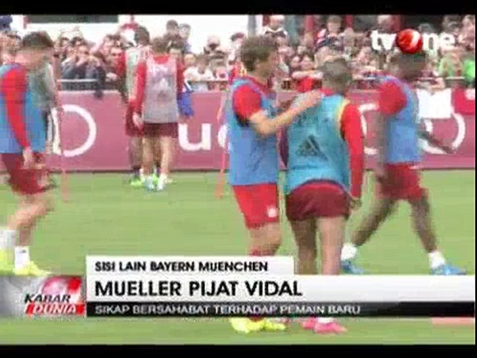 Pemain Muslim Bayern Menolak Pegang Bir Saat Sesi Foto