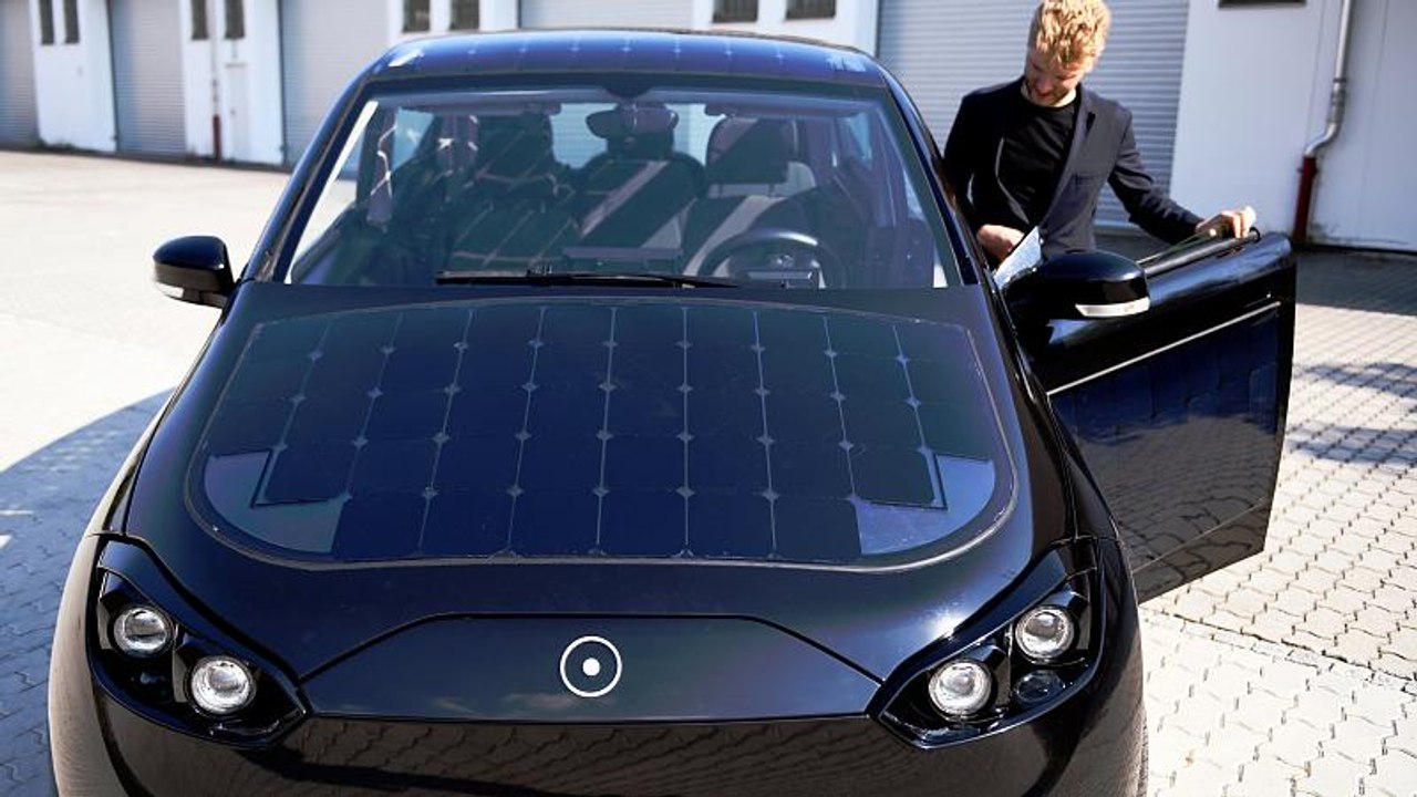 Solar-Auto 'Sion' - Mobiles Kraftwerk aus Bayern