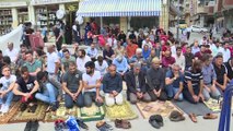 Cumhurbaşkanı Erdoğan, cuma namazını Ulu Cami'de kıldı - BAYBURT