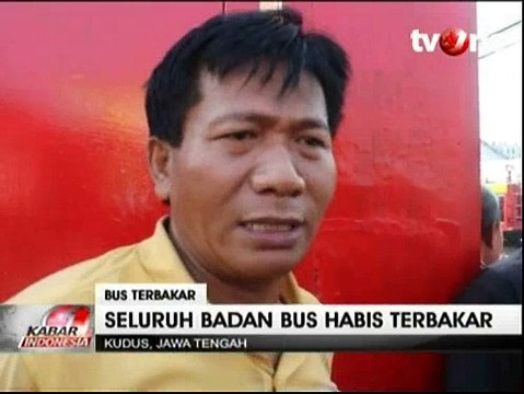 Bus Terbakar Saat Melaju di Jalan