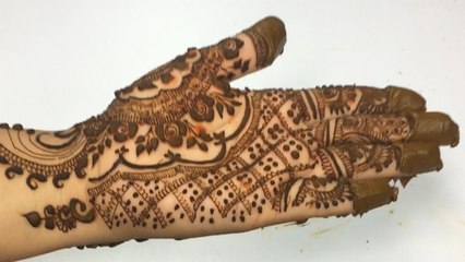 Mehendi Design for woman: Mehendi के मुश्किल Designs,ऐसे बनाये आसानी से | Mehendi DIY | Boldsky