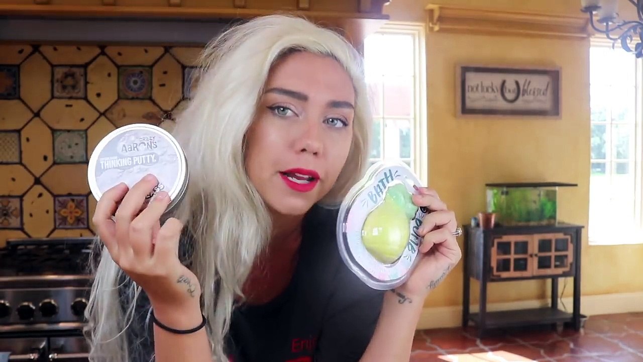 DO NOT MIX CLEAR PUTTY SLIME AND BATH BOMBS TOGETHER! PUTTY SLIME VS BATH BOMBS!