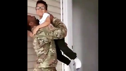 Grab some tissues and watch this kid welcome his dad back home from duty