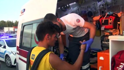 Tur Minibüsü Kaza Yaptı: 21 Kişi Yaralandı