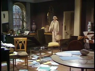 Two's Company (S3E4) The Take Over Bid - BRITISH COMEDY