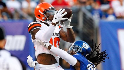 Landry stares down Jackrabbit after 32-yard grab