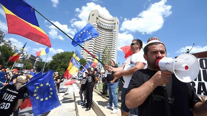 I rumeni della diaspora in piazza contro il governo