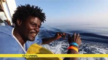 Après un sauvetage en Méditerrannée, un migrant soudanais aspire à une vie meilleure