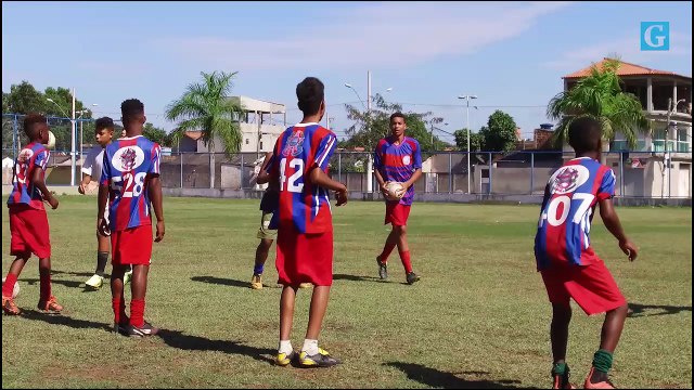 Projetos sociais ajudam crianças em comunidades