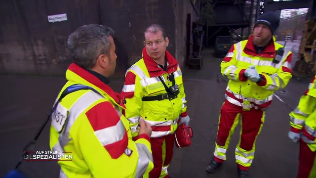 Kalt, Dunkel, Verloren: Suchtrupp nach Junge (9) auf Fabrikgelände | Die Spezialisten | SAT.1 TV