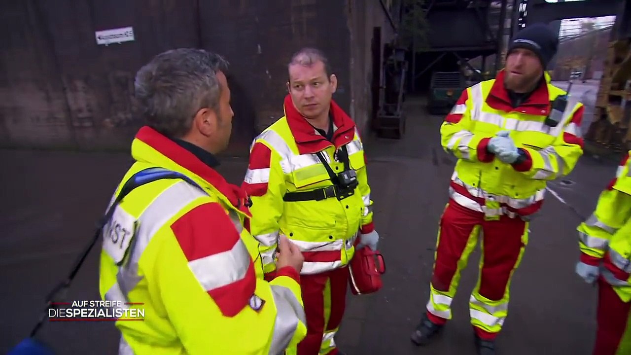 Kalt, dunkel, verloren: suchtrupp nach junge (9) auf fabrikgelände | die spezialisten | sat.1 tv