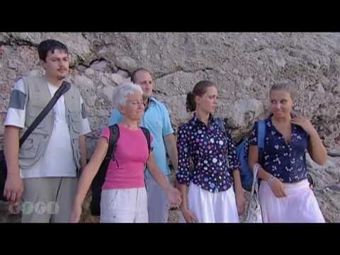 اسعد يتصور مع الاجانب - مسلسل ضيعة ضايعة - الجزء الأول ـ الحلقة18 - الضيوف