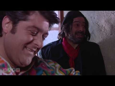 اسعد وجودة يغنون للاستاذ -مسلسل ضيعة ضايعة -الجزء الثاني - الحلقة 15- عازف اليقطين