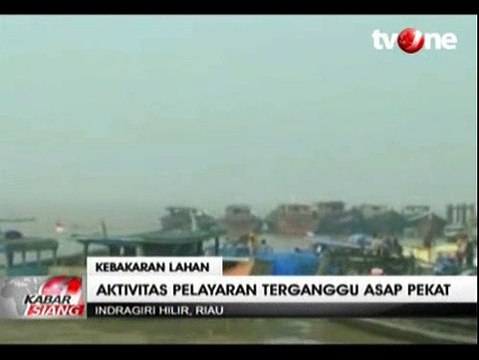 Aktivitas Pelayaran Terganggu Asap Pekat