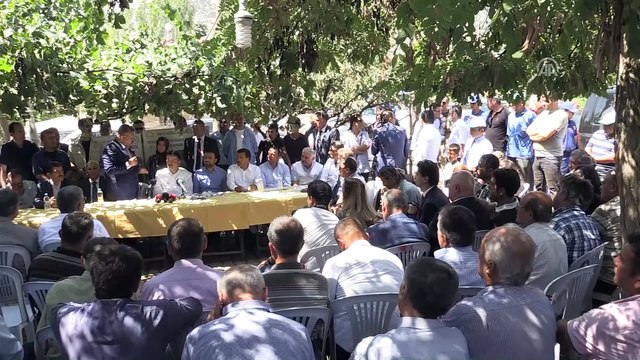 Tarım ve Orman Bakanı Pakdemirli, Elmalı'da afet bölgesini gezdi (1) - ANTALYA