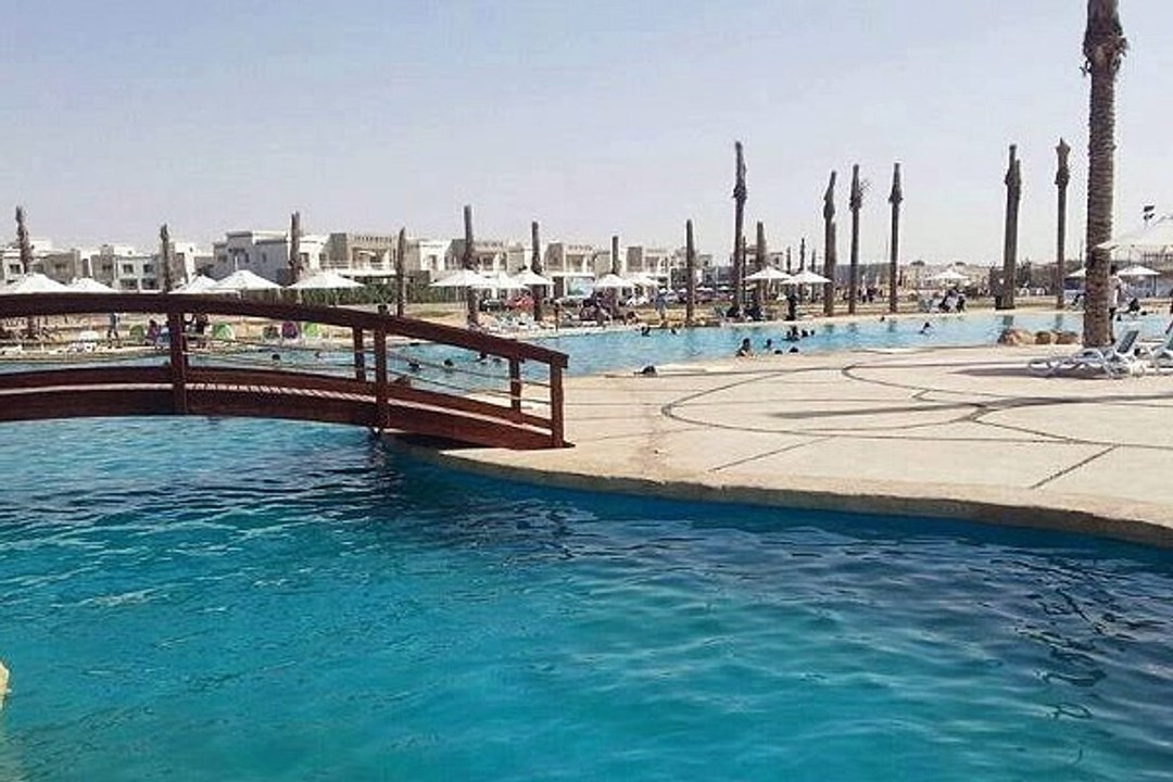 Chalet with Roof in Amwaj north coast for sale with installments