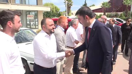 Çevre ve Şehircilik Bakanı Kurum AK Parti İl Başkanlığı'nı Ziyaret Etti