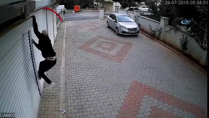 Örümcek Adam Gibi Hırsız Güvenlik Kameralarına Yakalandı