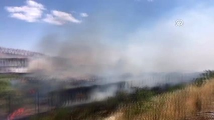 İzmir'de Fabrika Yangını