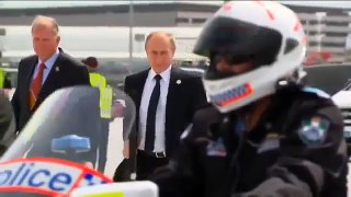 Путин покидает австралийский саммит.