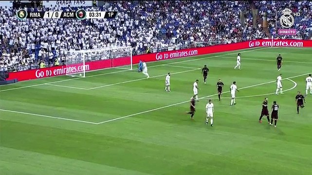 Higuain no celebra su gol ante el Real Madrid en el trofeo Santiago Bernabéu
