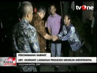 Video herunterladen: SBY Hormati Langkah Presiden Jokowi Memilih Menterinya