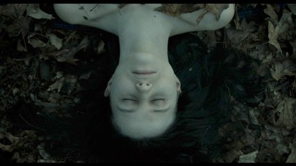 Joey King, Annalise Basso Follow "The Dark Path" In 'Slender Man'
