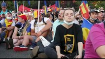 Novos protestos após centenas de feridos na Romênia