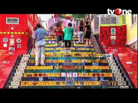 Unik, Bus Ini Disulap Jadi Pasar Sayur dan Buah