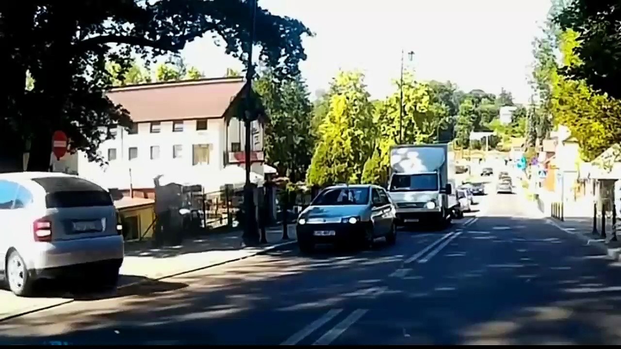 AUDI DRIVING FAILS, EPIC AUDI DRIVERS CRASH COMPILATION AUGUST 2018(1)