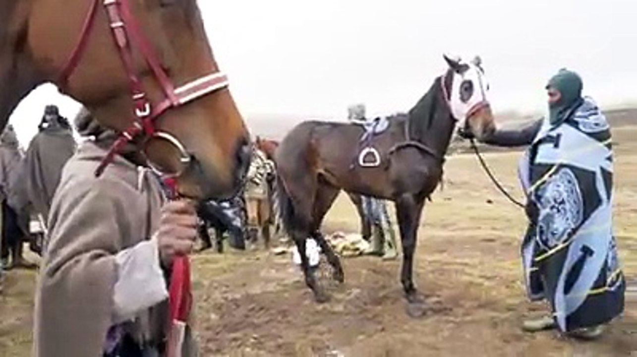 Horse racing is a big sport in Lesotho and the Independence Day Horse Race finale took place on Saturday 7th October, close to Semonkong Lodge, Place of Smoke.