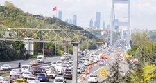 FSM Girişinde Zincirleme Kaza: 2 Şerit Trafiğe Kapatıldı!