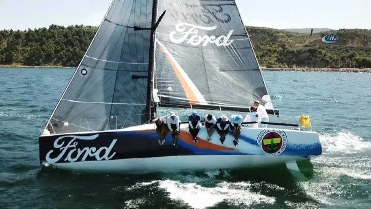 İstanbul'dan başlayıp Bursa'da devam eden yelken yarışları nefes kesti