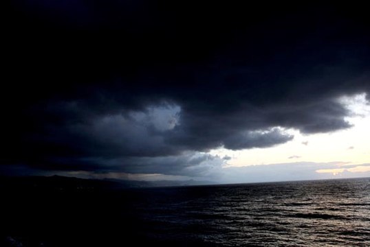 Sel Felaketinin Yaşandığı Karadeniz'de Gündüz Vakti Hava Karardı